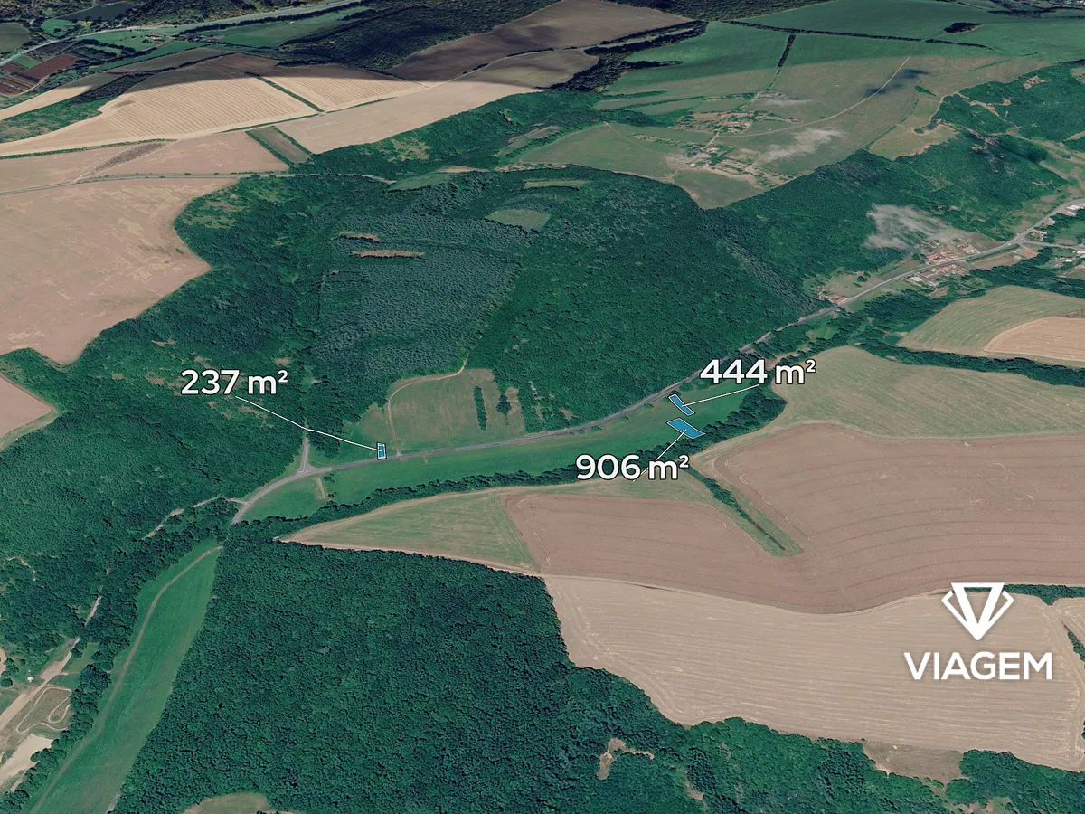 Prodej podílu 1/2 pole 793 m²